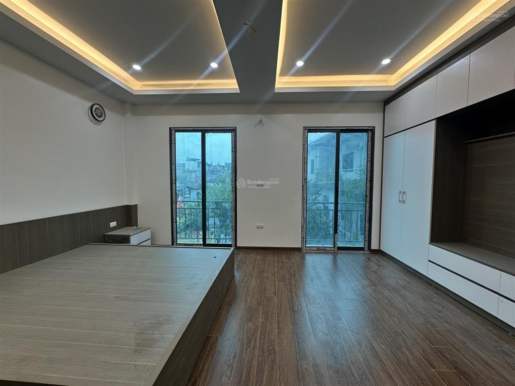 Phố bạch mai, ô tô tránh, kinh doanh 2 thoáng, 5t, nội thất long lanh, sổ vuông đẹp, bách kinh xây