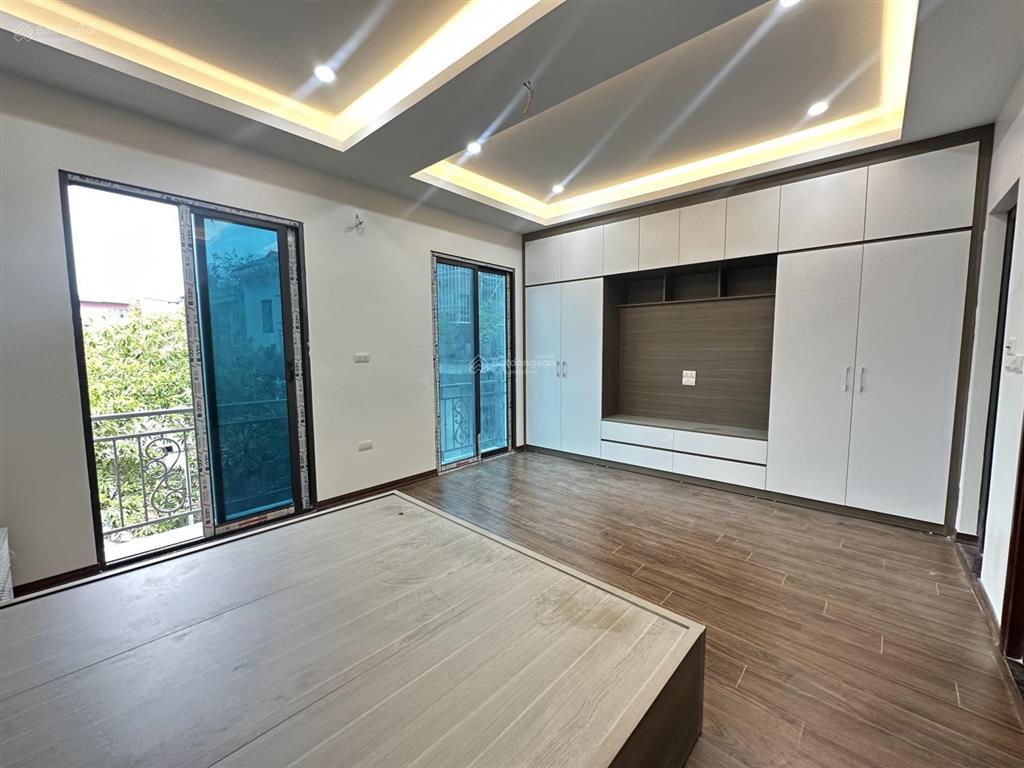 Phố bạch mai, ô tô tránh, kinh doanh 2 thoáng, 5t, nội thất long lanh, sổ vuông đẹp, bách kinh xây