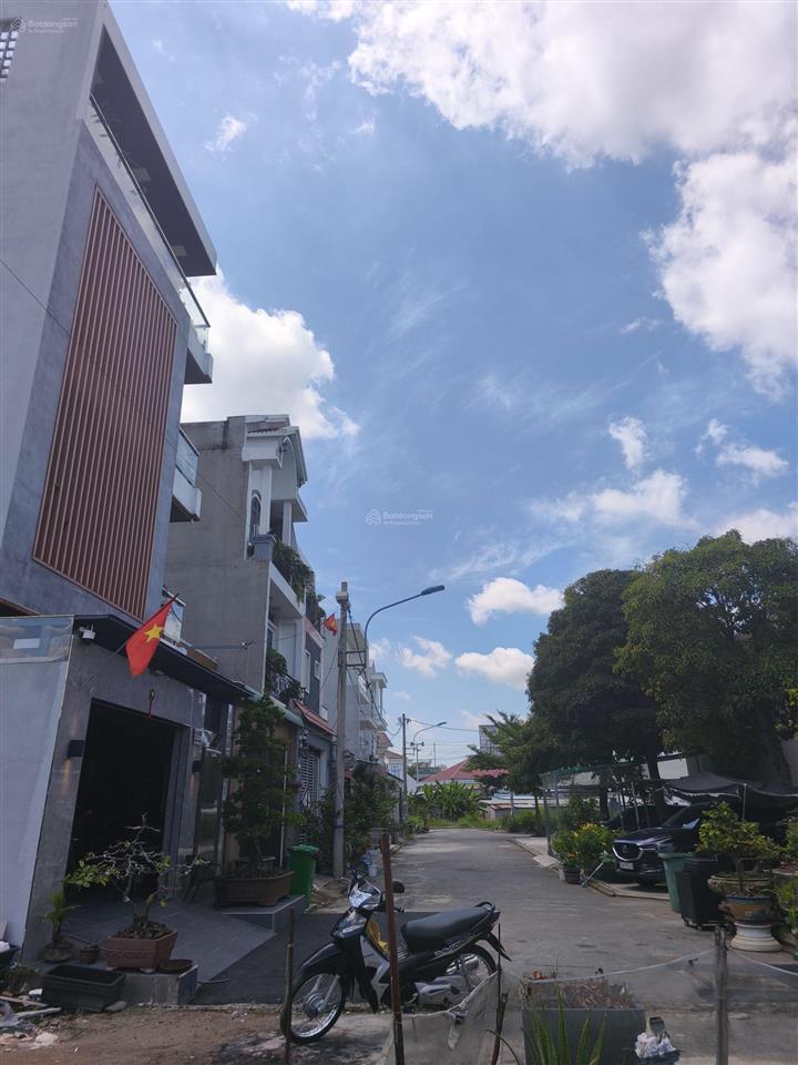 Hạ giá cần bán gấp.
bán đất kdc xã tân kiên, mặt tiền đường nhựa 8m