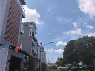 Bán đất kdc xã tân kiên, mặt tiền đường nhựa 8m.