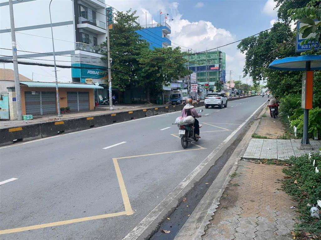 Bán nhà cấp 4, mặt tiền đường nguyễn hữu trí. dt 223m2 có 200m2 thổ cư