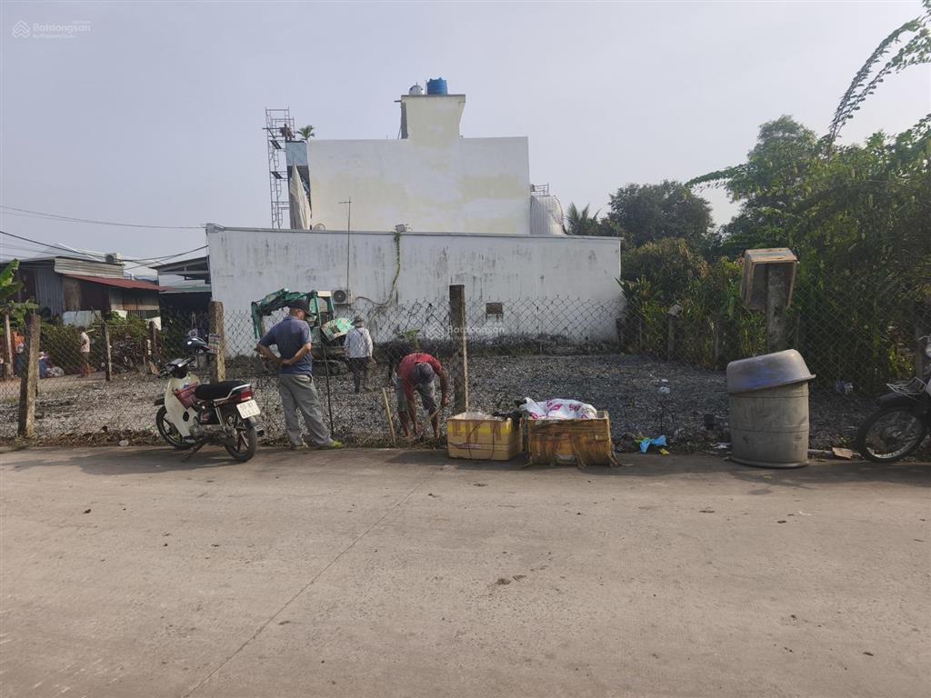 Bán đất ngay trường đại học phạm ngọc thạch 95m2 .