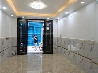 Chỉ 2.5 tỷ  31m2, ngay trường thọ  thủ đức, nhà đầy đủ công năng, vào ở ngay