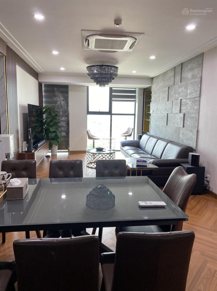 Bán ch 2pn + 1 dự án hoàng thành tower 114 mai hắc đế, dt 123.5m2.  0962 252 ***