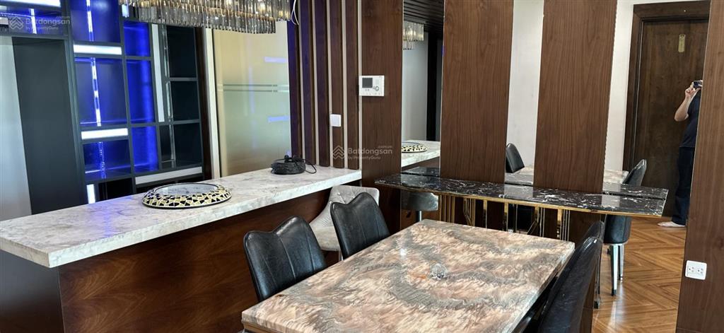 Bán ch 2pn + 1 dự án hoàng thành tower 114 mai hắc đế, dt 123.5m2.  0962 252 ***