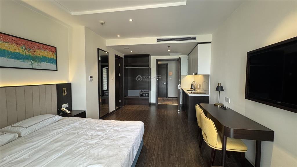 Chính chủ bán nhanh studio toà sapphire s2. giá thoả thuận 1,4x ban công đông bắc.  0936 915 ***