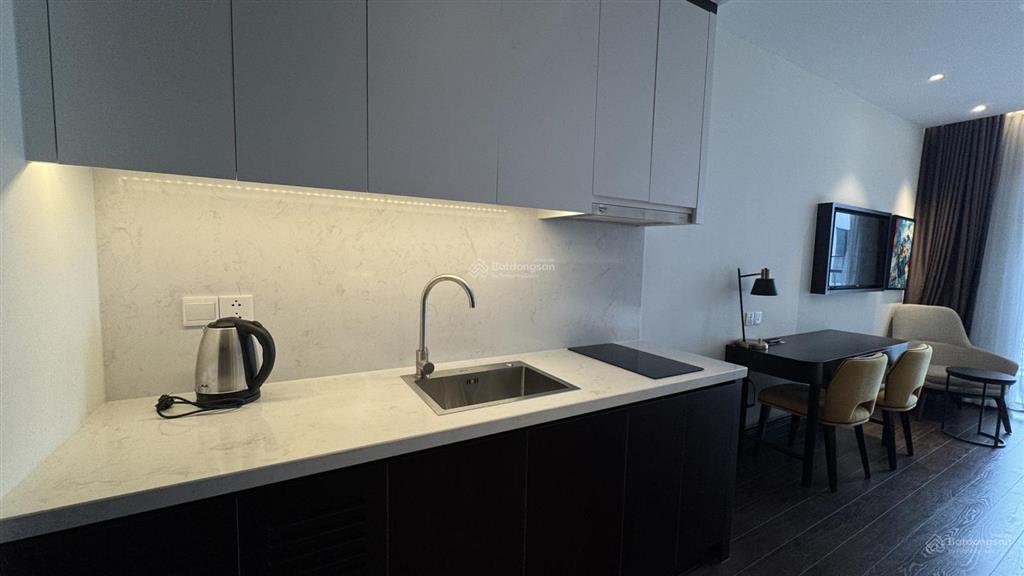 Chính chủ bán nhanh studio toà sapphire s2. giá thoả thuận 1,4x ban công đông bắc.  0936 915 ***