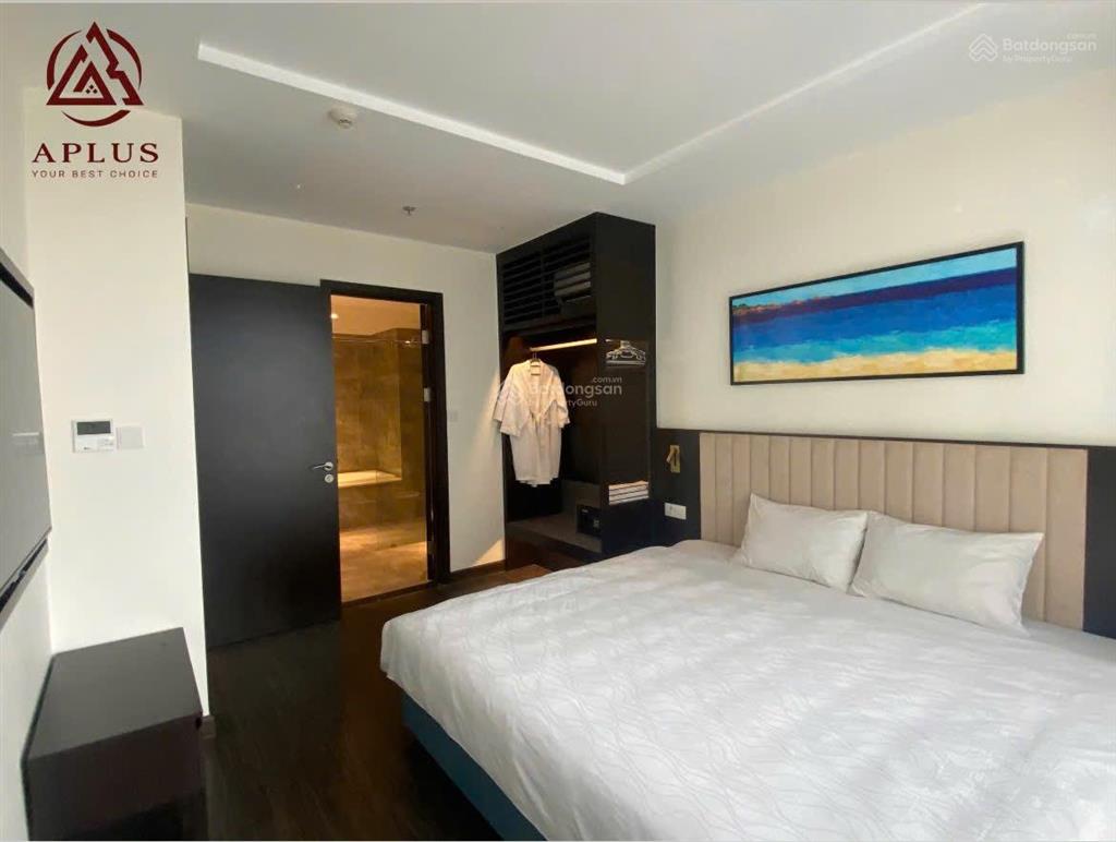 Chính chủ cần bán nhanh 2n2vs view trực diện biển cắt lỗ, giá 4,2 tỷ rẻ nhất toà.  0936 915 ***