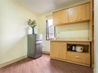 Căn hộ dịch vụ cao cấp  oto gửi hầm  ngay cầu giấy