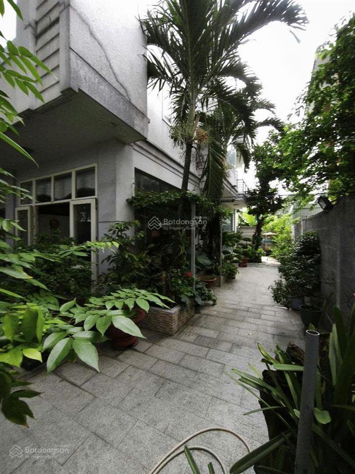 Bán biệt thự 4 tầng 240m2, 12x20m lê thị riêng, thới an quận 12 giá 18,8 tỷ thương lượng
