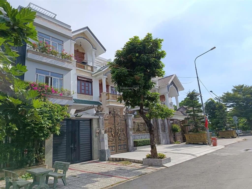 Bán nhà biệt thự 18 tỷ siêu vip thới an, 4 tầng, 209m2, 10x20m, đường siêu rộng 25m, lê thị riêng