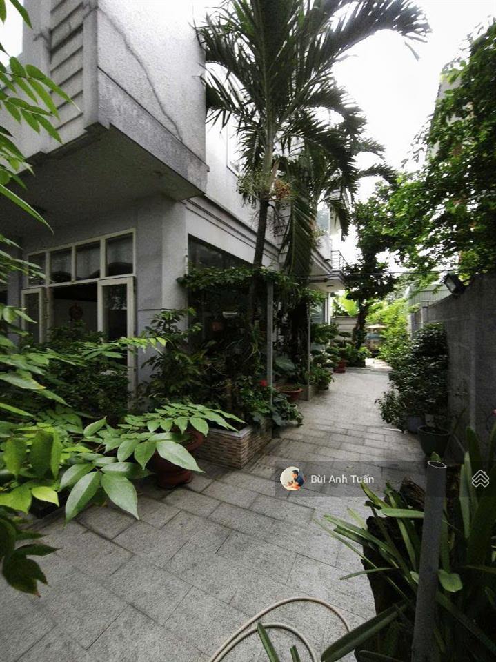 Bán biệt thự 240m2 4 tầng, 12x20m, lê văn khương, thới an quận 12, giá 18. x tỷ còn thương lượng