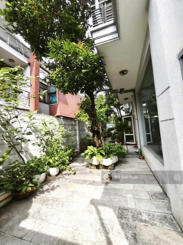 Bán biệt thự 240m2 4 tầng, 12x20m, lê văn khương, thới an quận 12, giá 18. x tỷ còn thương lượng