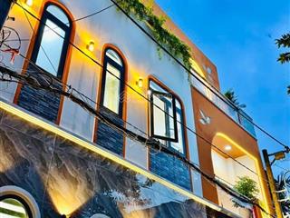 Cần bán nhà gấp đường 5m nguyễn trung ngạnbến nghéq1. giá 3tỷ820/63,5m2 thuê 30tr. gần cầu ba son
