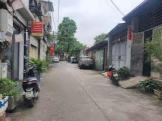 Mảnh đất siêu hiếm ngõ 110 nam dư  diện tích 75m2 mặt tiền 4,5m  ô tô tránh  ngõ thông  giá 8ty