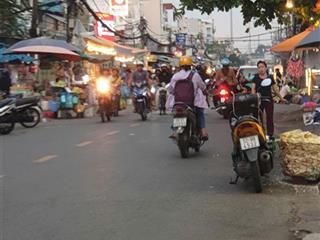 Nhà 2 tầng, bùi minh trực q8, dt ngang cực hiếm 5,5 x 23, giá siêu hời chỉ 9,x tỷ