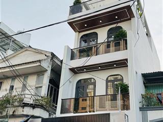 Bán gấp nhà nguyễn hiền, phường 4, quận 3 dt 82,8m2 ô tô ngủ trong nhà thương lượng mạnh cho khách