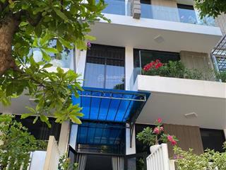 Bán gấp nhà liền kề khu dân cư cát lái quận 2 83,3m2 1 trệt 2 lầu giá 10 tỷ 800 sổ hồng riêng