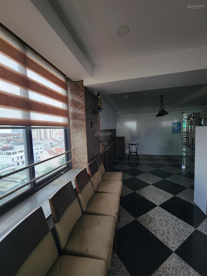 Chính chủ cần cho thuê nguyên tầng có thang máy, lối đi riêng, bãi xe riêng biệt