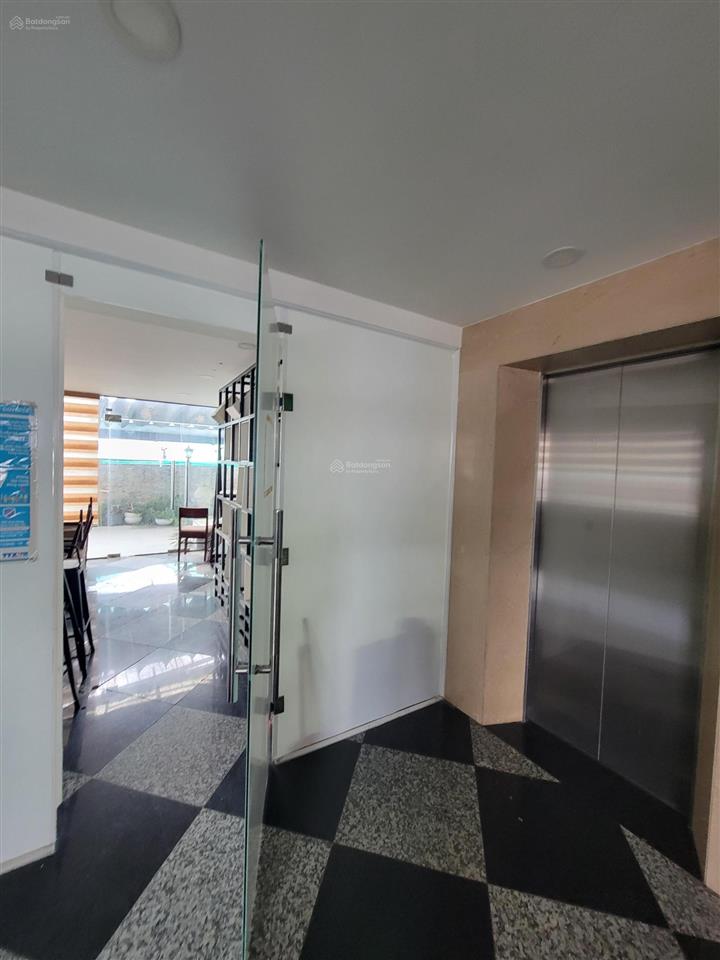 Chính chủ cần cho thuê nguyên tầng có thang máy, lối đi riêng, bãi xe riêng biệt