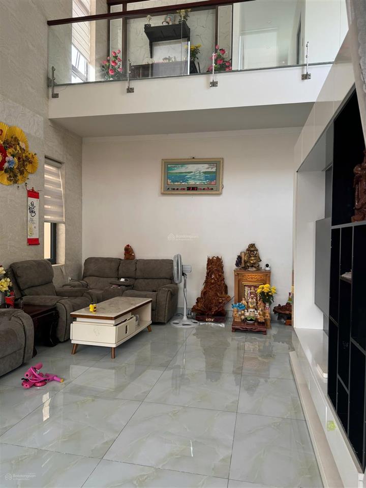 Chính chủ bán nhà sổ sẵn thủ dầu một ngang 15m hiếm, hồ cá koi, cạnh bigc chỉ 7 tỷ, bank hỗ trợ