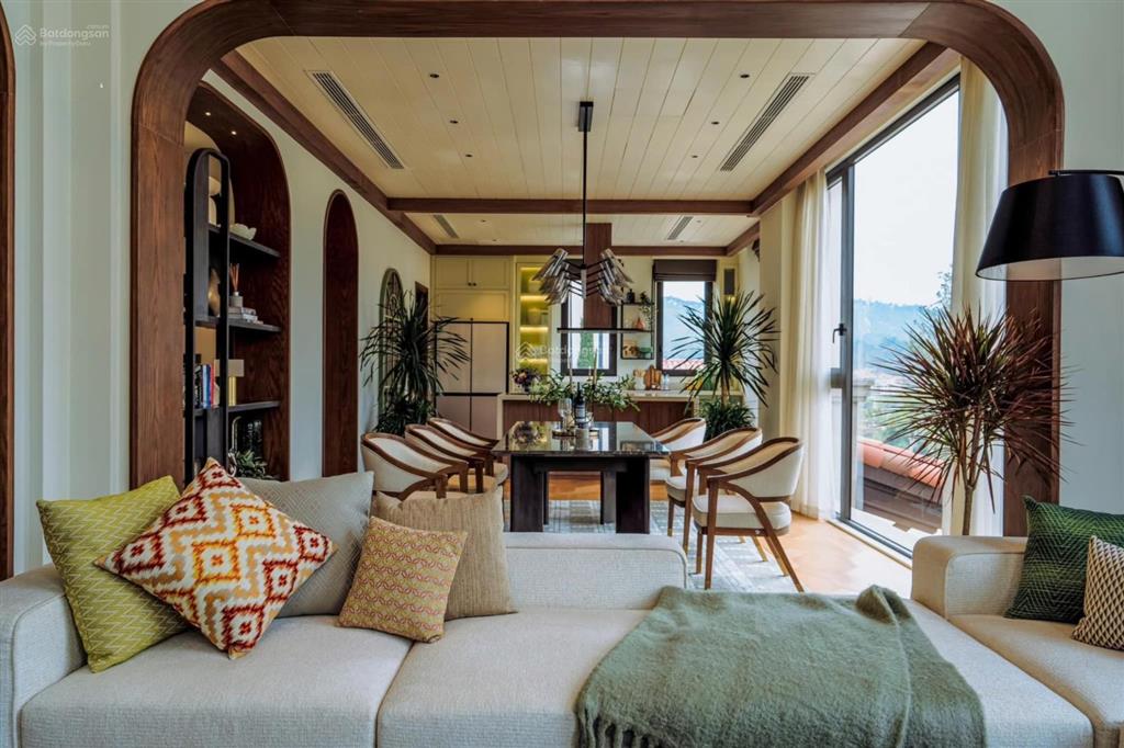 Nhượng suất ngoại giao biệt thự song lập 245,15m đợt 1, giá rẻ hơn 2 tỷ . ký hđmb trực tiếp cđt