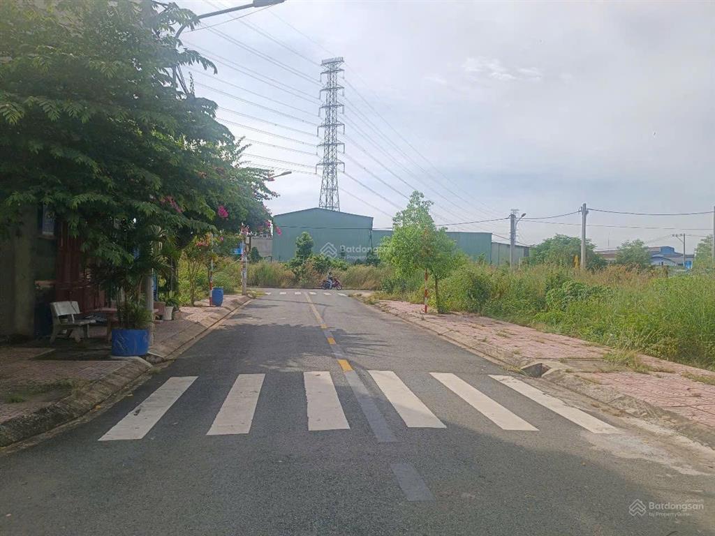 Bán gấp lô 80m2 chỉ 2,5tỷ ngay an phú, tp.thuận an  dân đông đường nhựa đẹp
