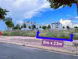 Chủ ngộp 1 lô đất siêu đẹp, 184m2giá 2tỷ4 đối diện chợ  gần sân bay quốc tế long thành  sổ sẵn