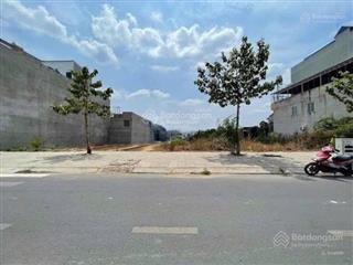 Thanh lý gấp lô 102m2giá chỉ 1,8tỷmt 25b ngay chợ đêm hiệp phước  dân cư sầm uất