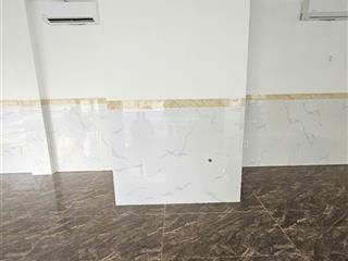 Cho thuê mặt bằng,vị trí đẹp, ngay góc ngã 3, 2 mặt tiền