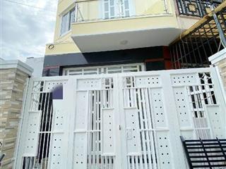 Bán nhà 3 tầng, căn góc, hxh, phú định, quận 8 (dt 4.11m, nở hậu 5.5m x 12.6m)