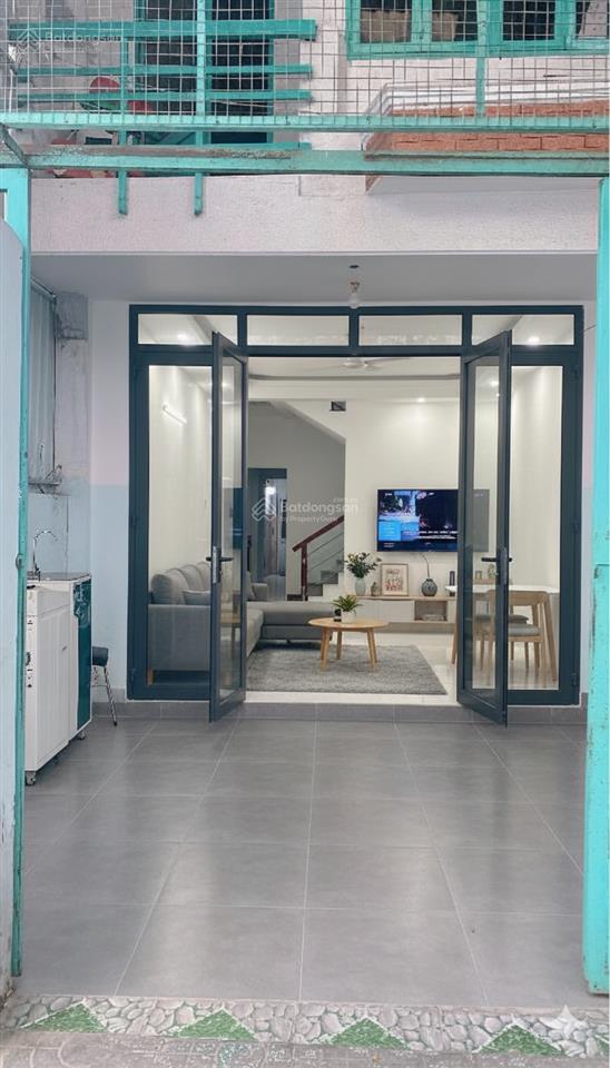 Bán nhà 2 tầng , dt ( 4 x 17.5 ) , dts ( 112.4m2 ) , phú định , quận 8 , gần trục đường võ văn kiệt