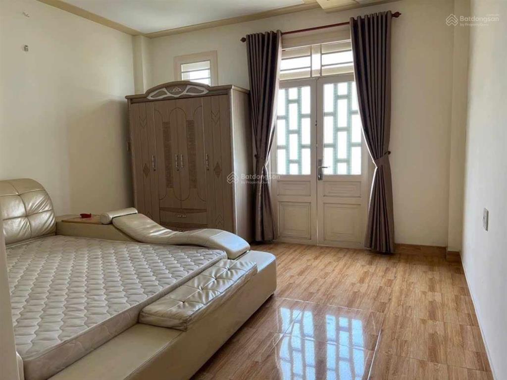 Bán gấp nhà 4 tầng,ngang 6.8m siêu hiếm chỉ có 6,65 tỷrất hiếm trong khu vực