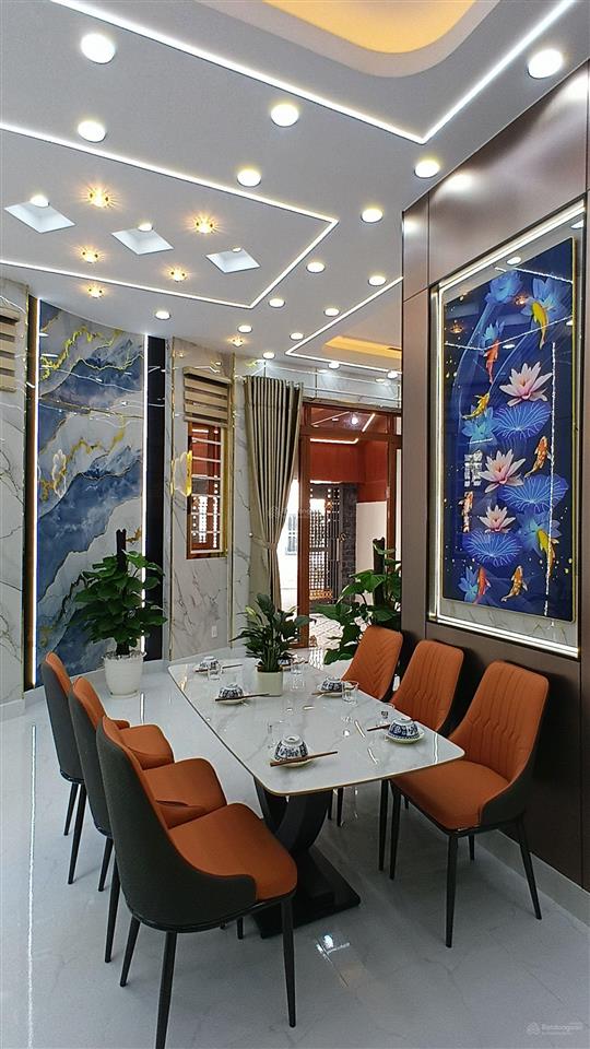 Thới an, q12 nhà chuẩn châu âu ở ngay đón tết  xe hơi trong nhà  full nội thất