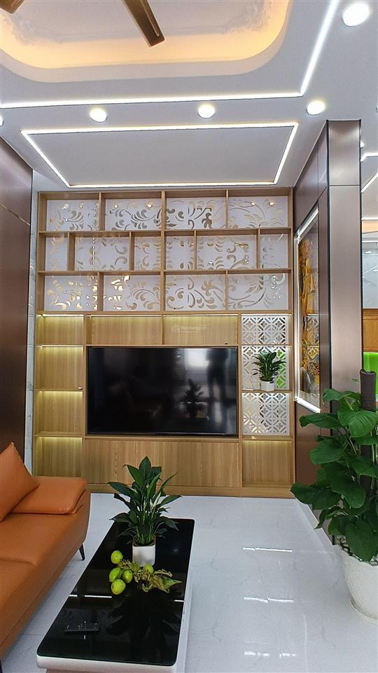 Thới an, q12 nhà chuẩn châu âu ở ngay đón tết  xe hơi trong nhà  full nội thất