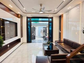 Bán nhanh nhà 2 tầng mới tinh, 100m2, 4pn, sân ô tô, đường tăng nhơn phú