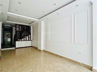 Phân lô hoàng cầu, dt 54m2, 4t, 2 mặt ngõ, ô tô tránh, ngõ thông tứ tung, full tiện ích. giá 26 tỷ