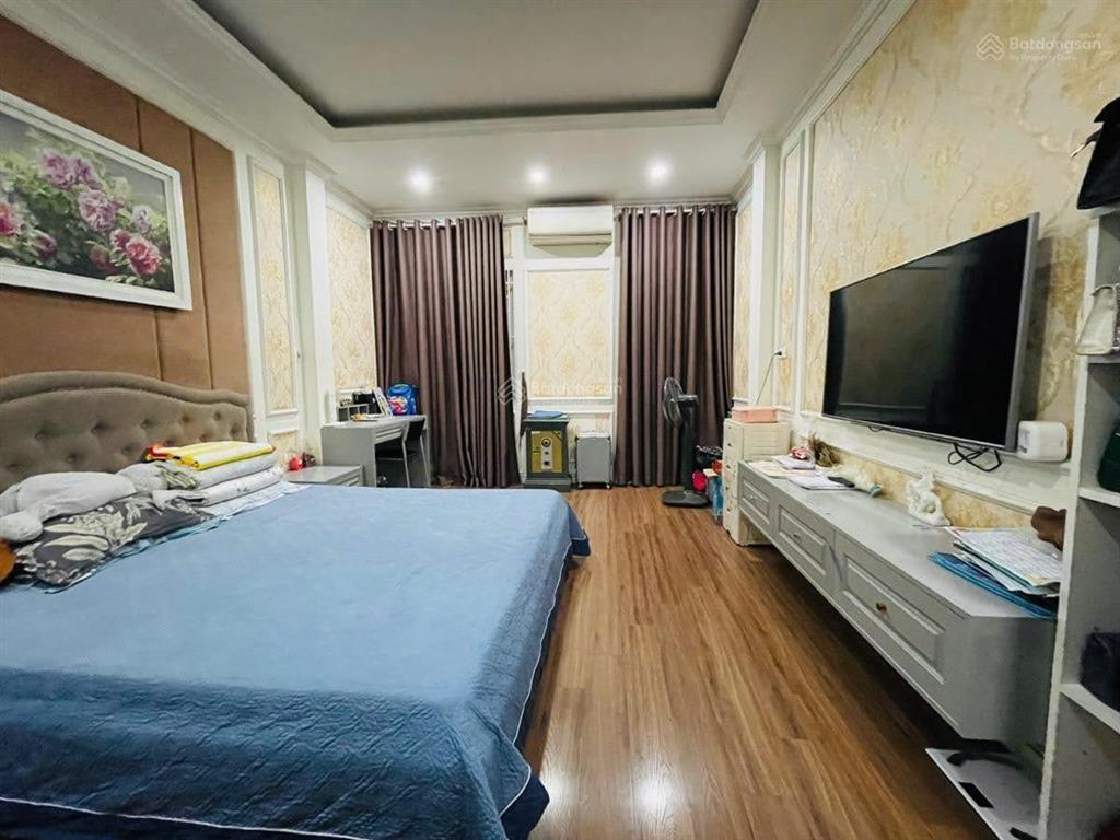 Bán nhà đường định công thượng, 55m2 * 6 tầng, ô chờ thang máy giá 15.5 tỷ