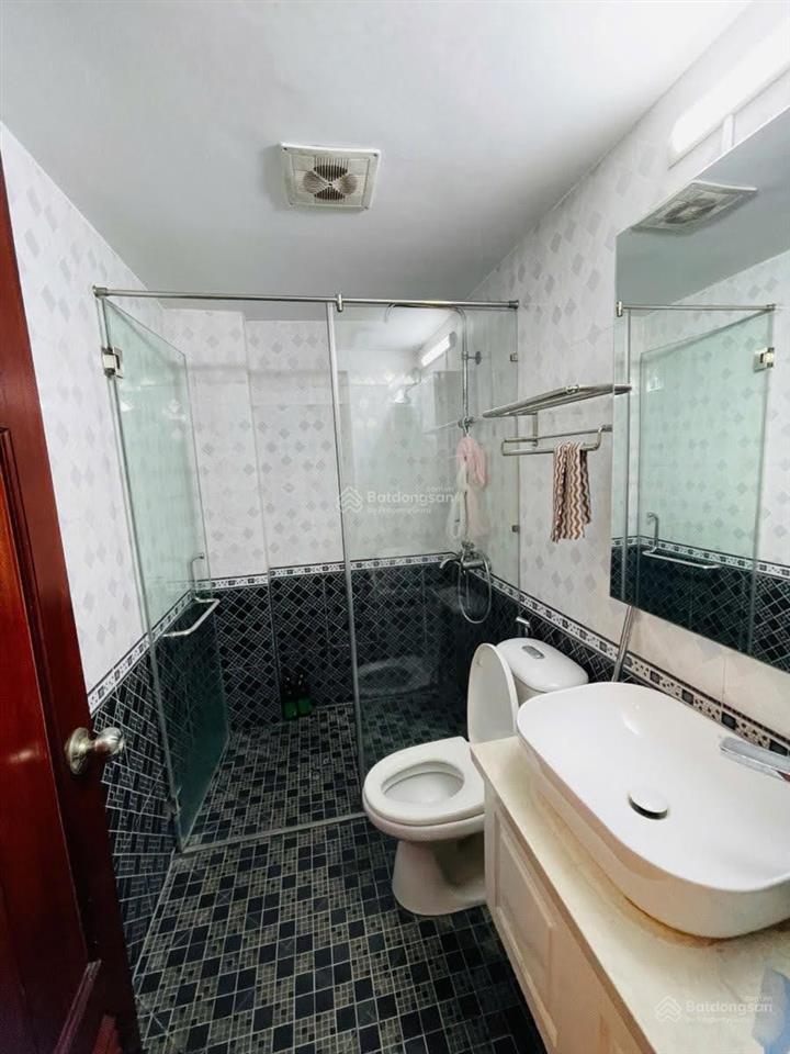 Bán nhà đường định công thượng, 55m2 * 6 tầng, ô chờ thang máy giá 15.5 tỷ