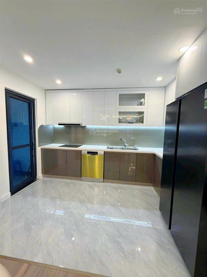 Em khải cho thuê căn hộ 3pn2vs, 100m2, full đồ, giá 18tr/tháng, tốt nhất tại goldmark city