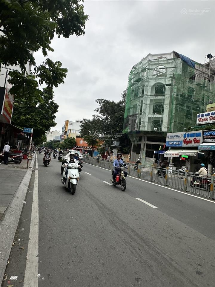 24 tỷ giảm còn 22,5 tỷ. nhà 5 tầng mt lũy bán bích, q. tân phú. 3.9x 24m nở hậu 4.6m
