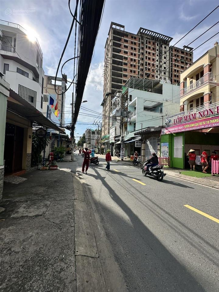 7m x 28 m . nhà 3 tầng mặt tiền trịnh đình trọng , q. tân phú . giá 27 tỷ tl