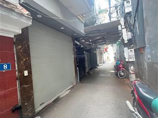 Bán nhà phạm văn đồng 33m2*5t, ngõ thông cổ nhuế, cạnh công viên hòa bình, ngõ ô tô, 8 tỷ