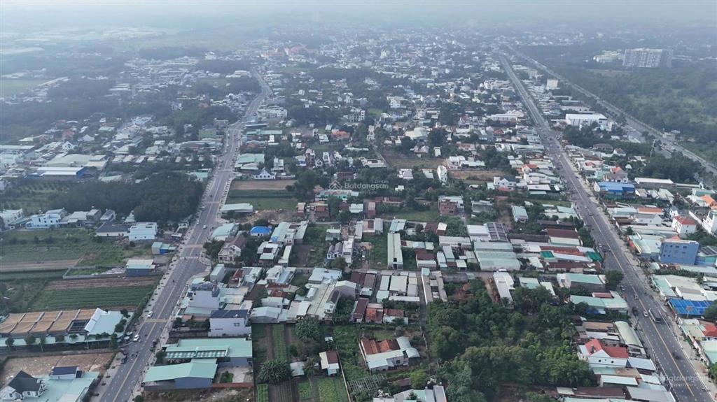 3.09 tỏi. dx 007 phú mỹ. có 2 lô. 1 lô 2 mặt tiền