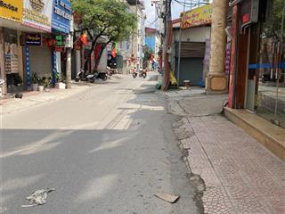 Chính chủ bán nhà phố xuân đỉnh 35m2  5 tầng ô tô đỗ cửa