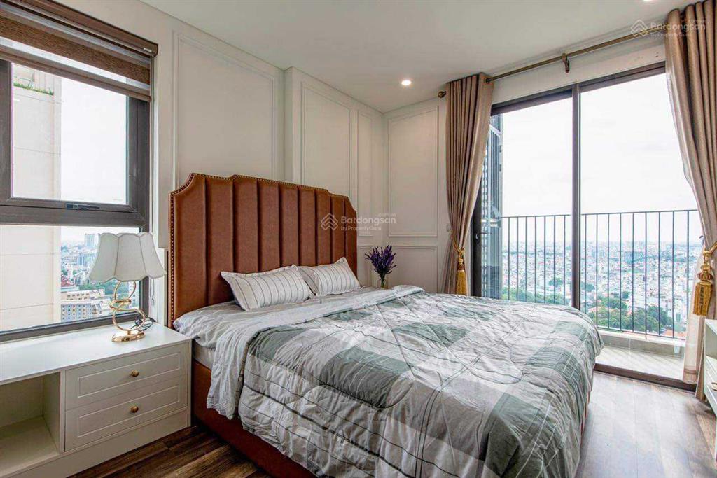 Chính chủ cho thuê vinhome golden river ( vinhomes bason )đẹp như mơ,72m2, 2pn, 2wc, full,giá 24tr