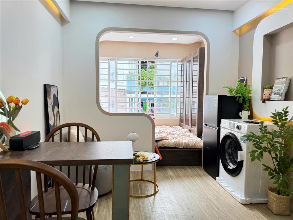 Hộ 1pn đường 3/2 quận 10, full nội thất, thoáng mát, gần đại học kinh tế,công viên lê riêng