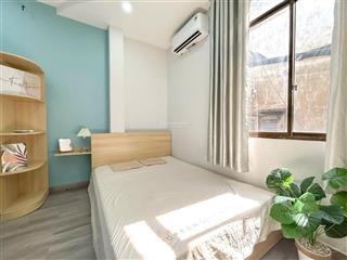 Gần trường đại học kinh tế (ueh), đại học xã hội nhân văn,ban công, thang máy, quận 1