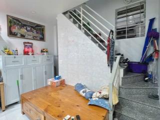 Bán gấp nhà riêng tại lê văn sỹ, phường 11, quận 3, tp.hcm, 4,2 tỷ, 19m2