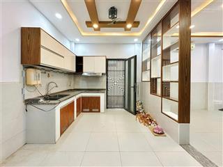 Bán nhà riêng tại cách mạng tháng tám, 6,75 tỷ, 44,4m2, q3, hcm  giá cực chất, uy tín